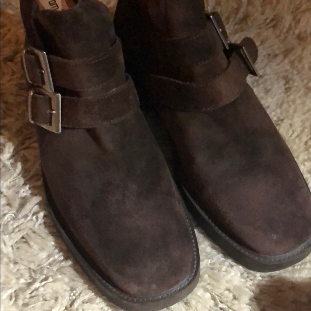 Brown 3/4 Suede